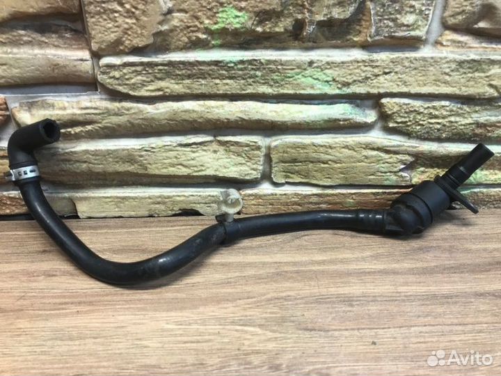 Клапан вентиляции картерных газов Mercedes-Benz E