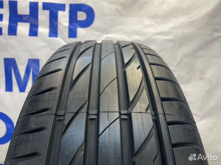 Maxxis Victra Sport VS5 275/55 R19 111Y