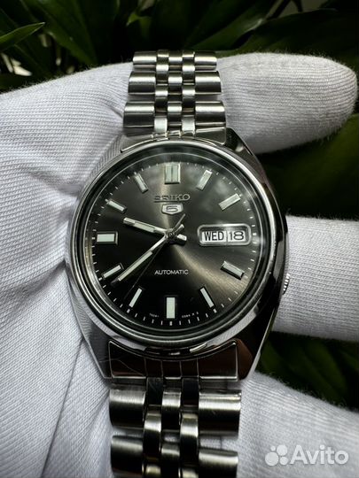 Часы Seiko snxs79