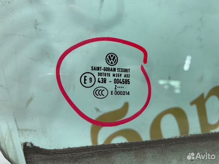 Стекло двери переднее правое Volkswagen Jetta 6