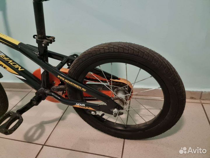 Детский велосипед 16