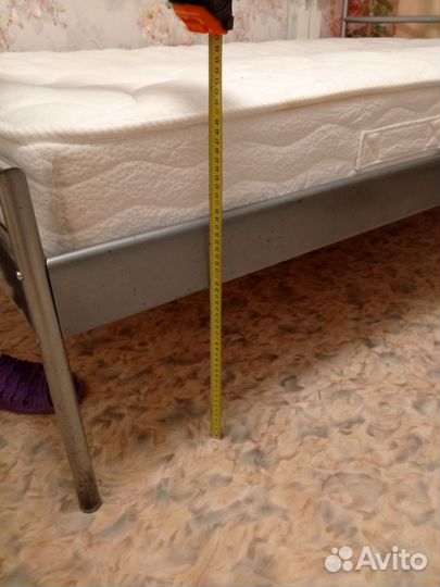 Кровать с матрасом 140х200 бу