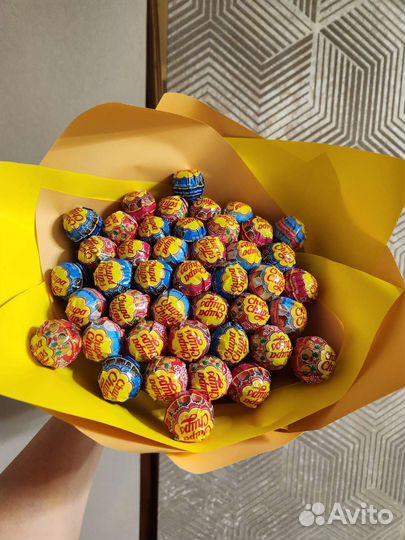 Букет из чупа-чупсов