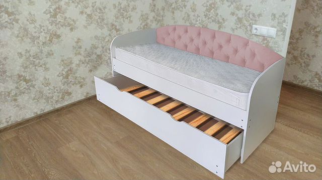 Кровать для малыша мягк спинка лдсп трансформер