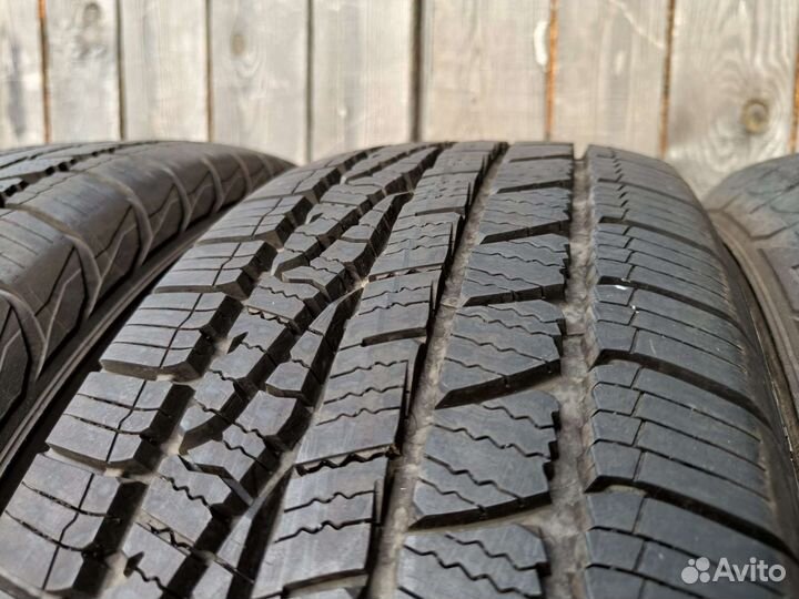 Goodyear Assurance 215/65 R16