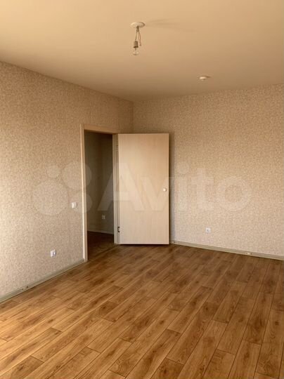 2-к. квартира, 60 м², 7/10 эт.
