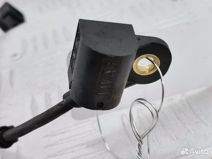 Датчик распредвала Ford Galaxy рест. 2004