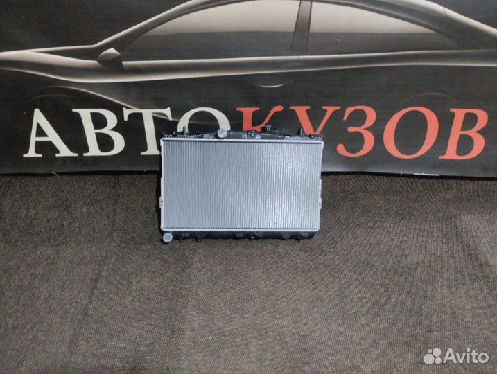 Радиатор охлаждения Hyundai Elantra XD 2000-2010