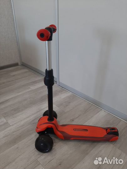 Самокат детский трехколесный