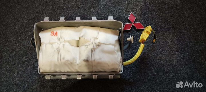 Подушка безопасности пассажира Mitsubidhi Lancer X