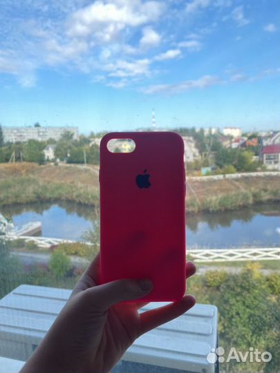 Чехол на iPhone 8