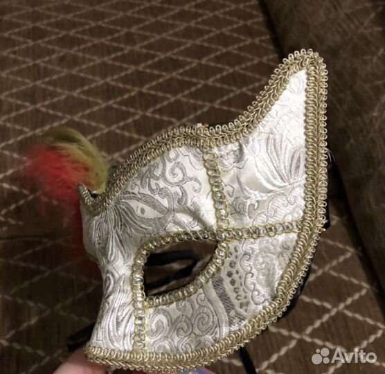 Маска театральная карнавальная