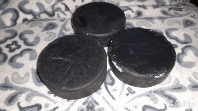 Шайбы хокейные