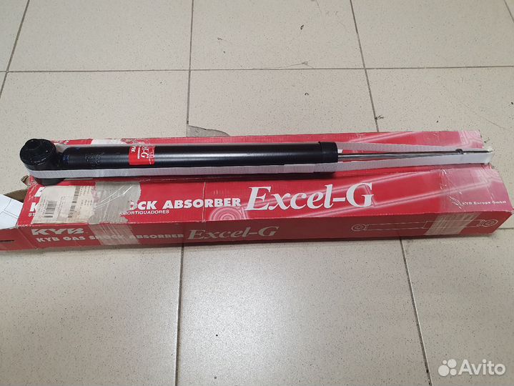 KYB 343281 Амортизатор VAG a6passat 97- задн