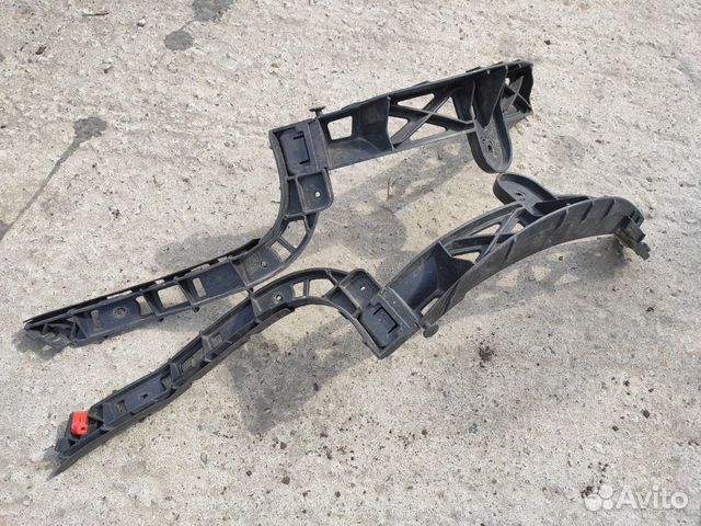 Направляющая заднего бампера на Opel Signum