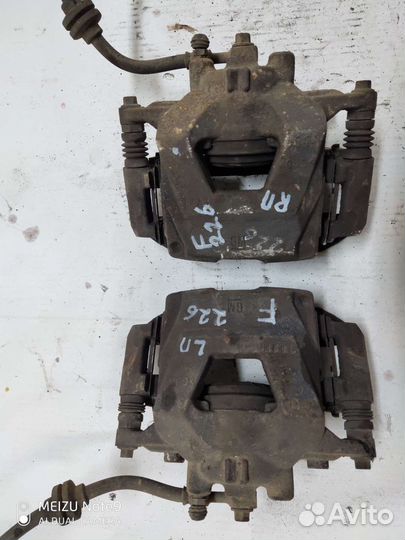 Opel astra j передний Суппорт