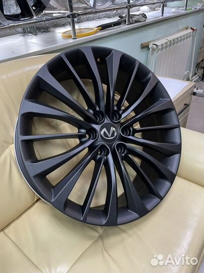 Диски Replica R22 INF 28 6*139,7 ET 30 77.8