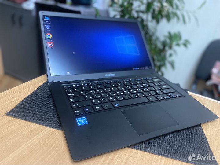 Тонкий 14 дюймовый ноутбук 4 ядра 6 часов