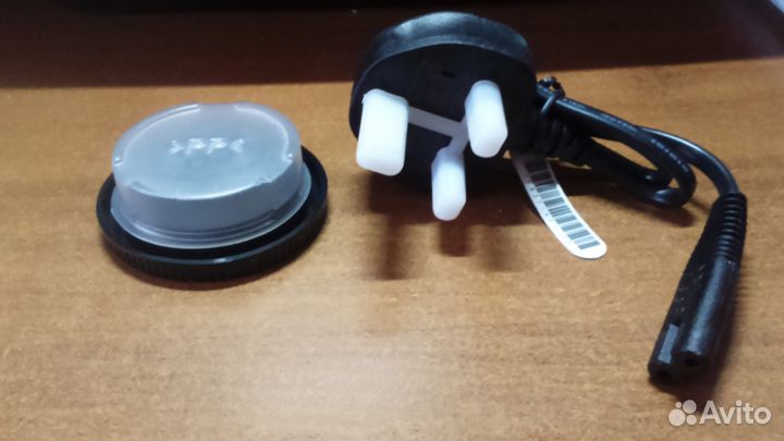 Крышка защитная для фотоаппарата и кабель для Sony