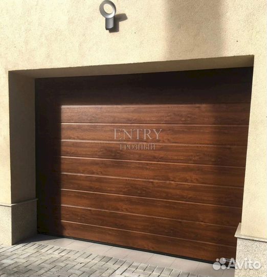 Ворота гаражные секционные
