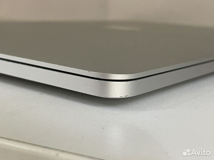 Macbook pro 13 2017 256gb