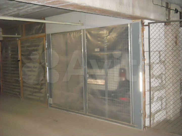 Машиноместо, 18 м²