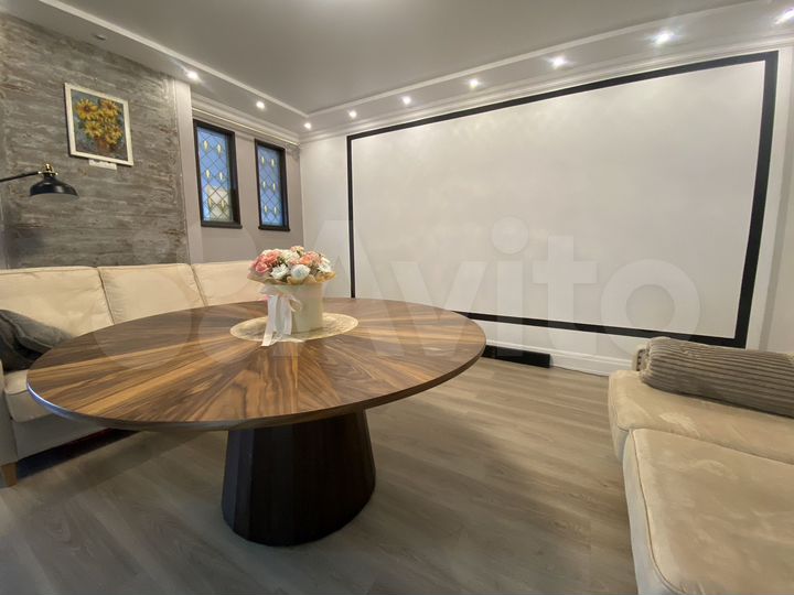 4-к. квартира, 88 м², 3/4 эт.