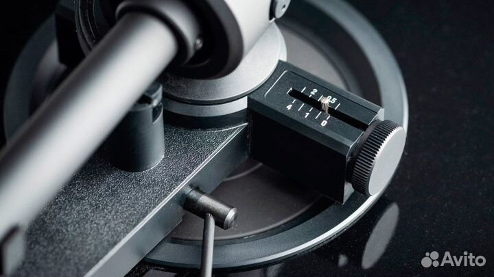 Виниловый проигрыватель Music Hall MMF Mark1 Piano