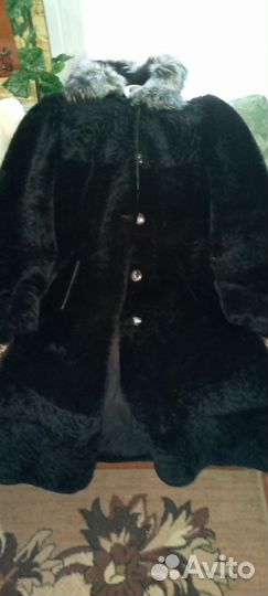 Шуба мутоновая с капюшоном