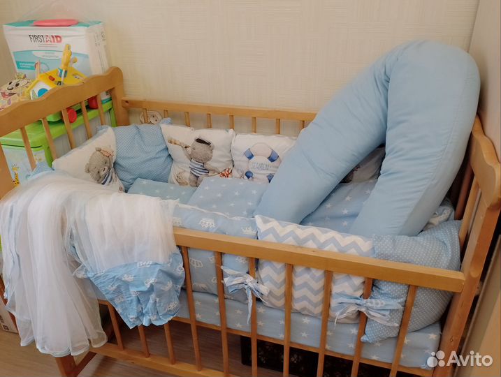 Набор в детскую кроватку