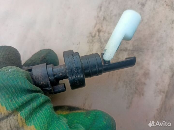 Датчик уровня жидкости стеклоомывателя Opel Astra