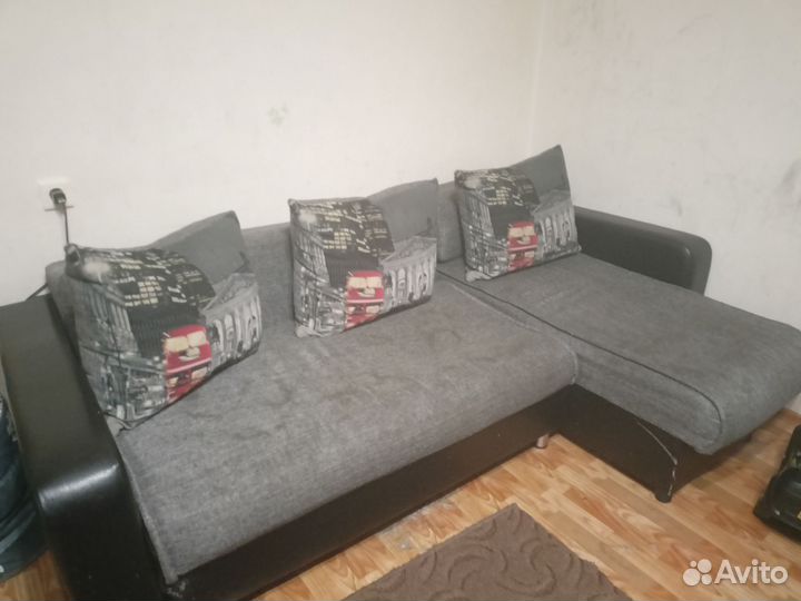 Угловой диван