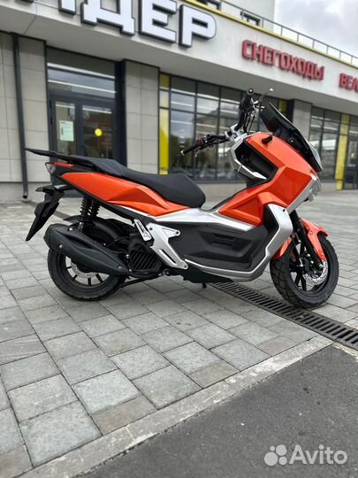 Скутер tracer ADV оранжевый