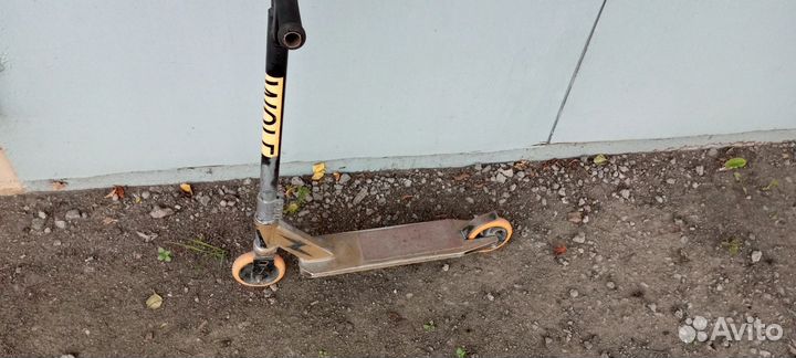 Трюковой самокат