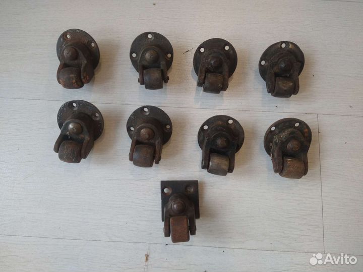 Колеса от фортепиано