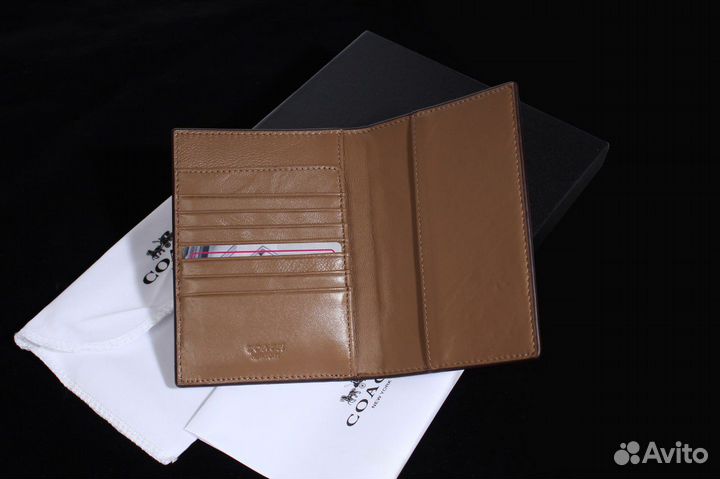 Обложка для паспорта coach