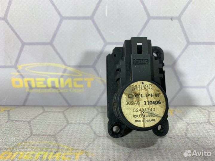 Сервопривод заслонки печки Opel Astra H GTC 2006