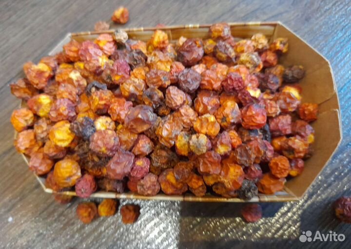 Шиповник сушеный и боярышник. Годжи и др