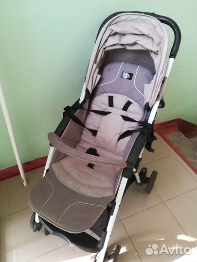 Коляска прогулочная