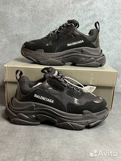 Кроссовки Balenciaga triple s новые