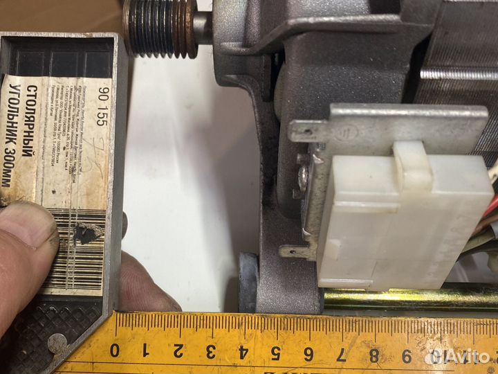 Двигататель стиральной машины indesit