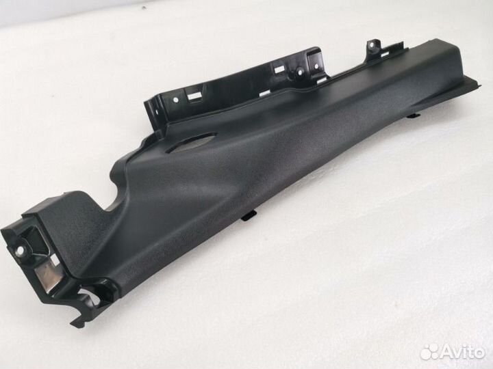 Обшивка стойки задняя левая Kia Rio 4 1.6 2021