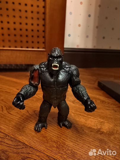 Кинг конг игрушка