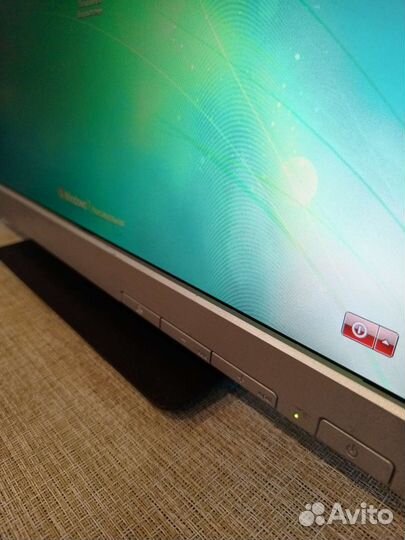 Монитор hp l1950