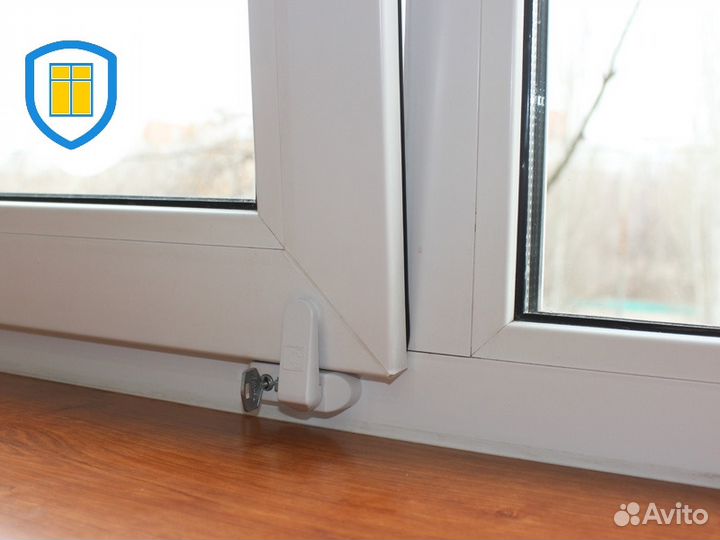 Замок от детей на окна флажковый