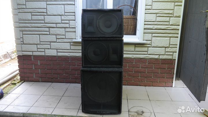 Активная акустическая система Beta 4215