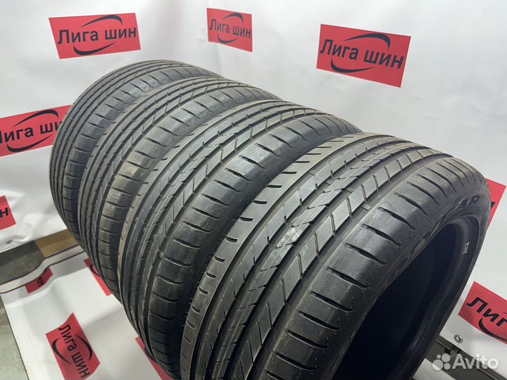 Goodyear EfficientGrip 235/45 R19