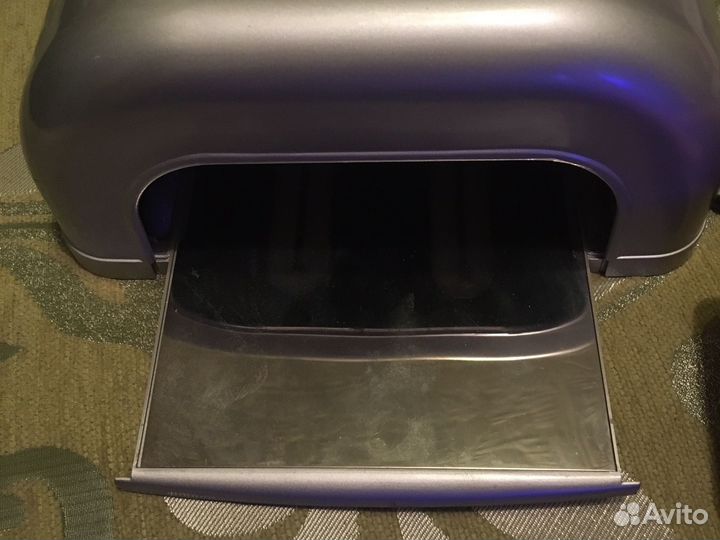 Лампа для ногтей