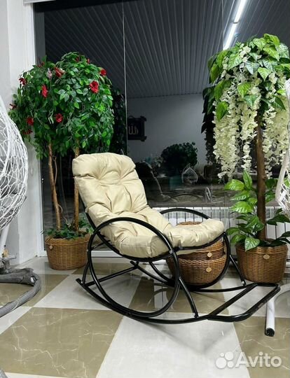 Кресло качалка. Есть доставка в любую точку