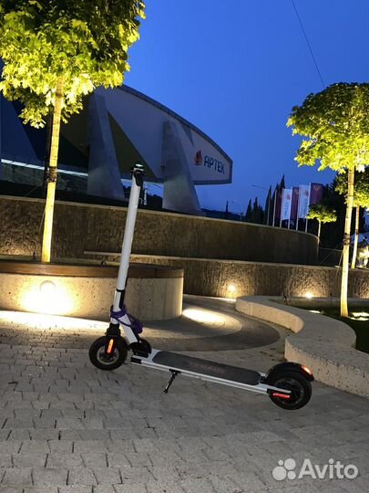 Электросамокат Yamato